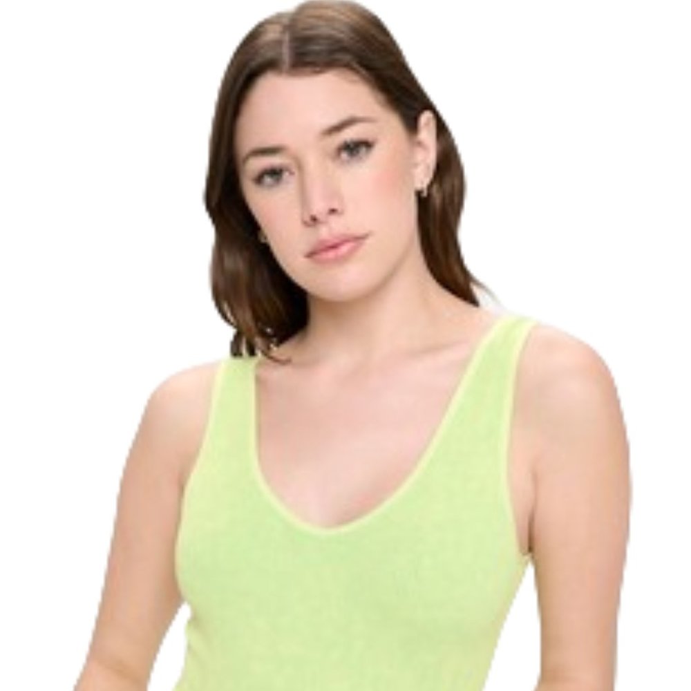 Fitted seamless, sleeveless reversible stone washed ribbed tank-Green